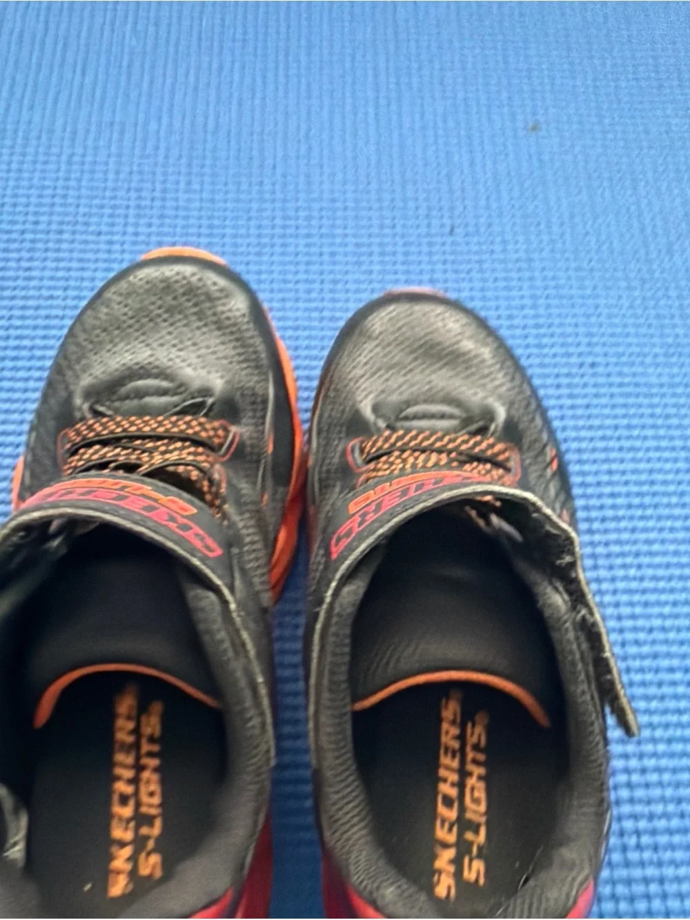 Skechers S-Light Red, Gray Orange BOYS SIZE 12 EXCELLENT • PREOWNED COND